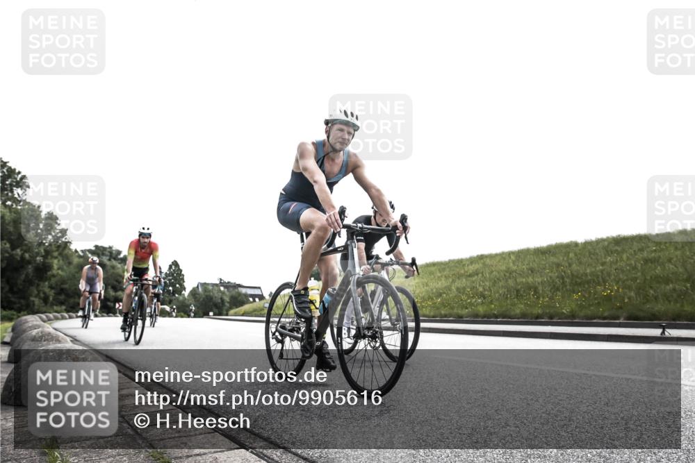 21.06.2026 - 29. Vierlanden-Triathlon H.Heesch http://msf.ph/oto/9905616 21.06.2026 11:11:58 Radfahren 109, 293, 296, 302, 490, 500, 656, 707, 743, 751 meine-sportfotos.de