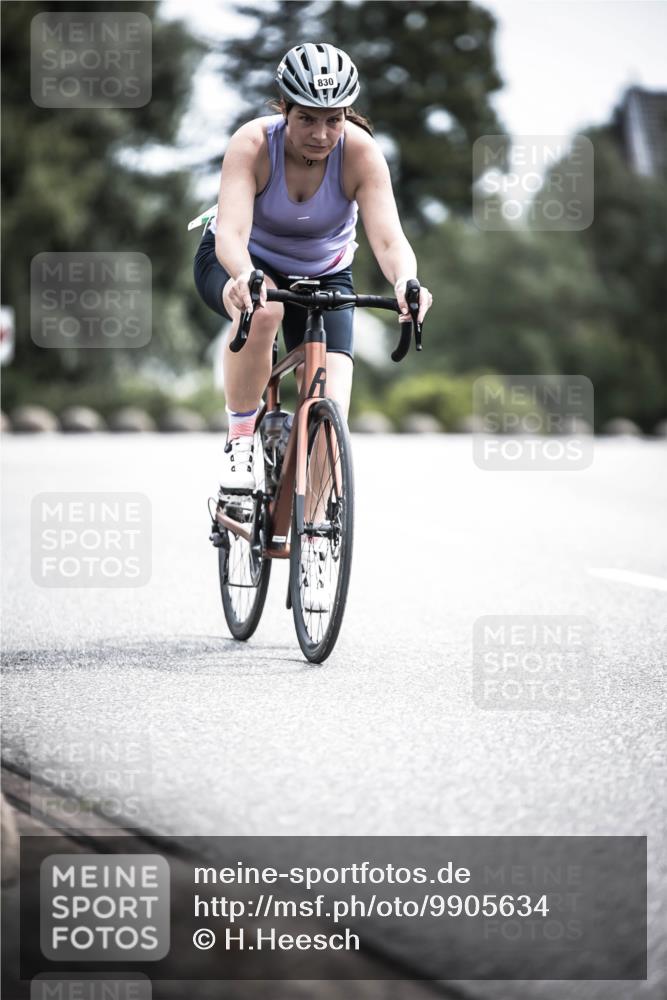 21.06.2026 - 29. Vierlanden-Triathlon H.Heesch http://msf.ph/oto/9905634 21.06.2026 11:39:54 Radfahren 647, 685, 721, 830 meine-sportfotos.de
