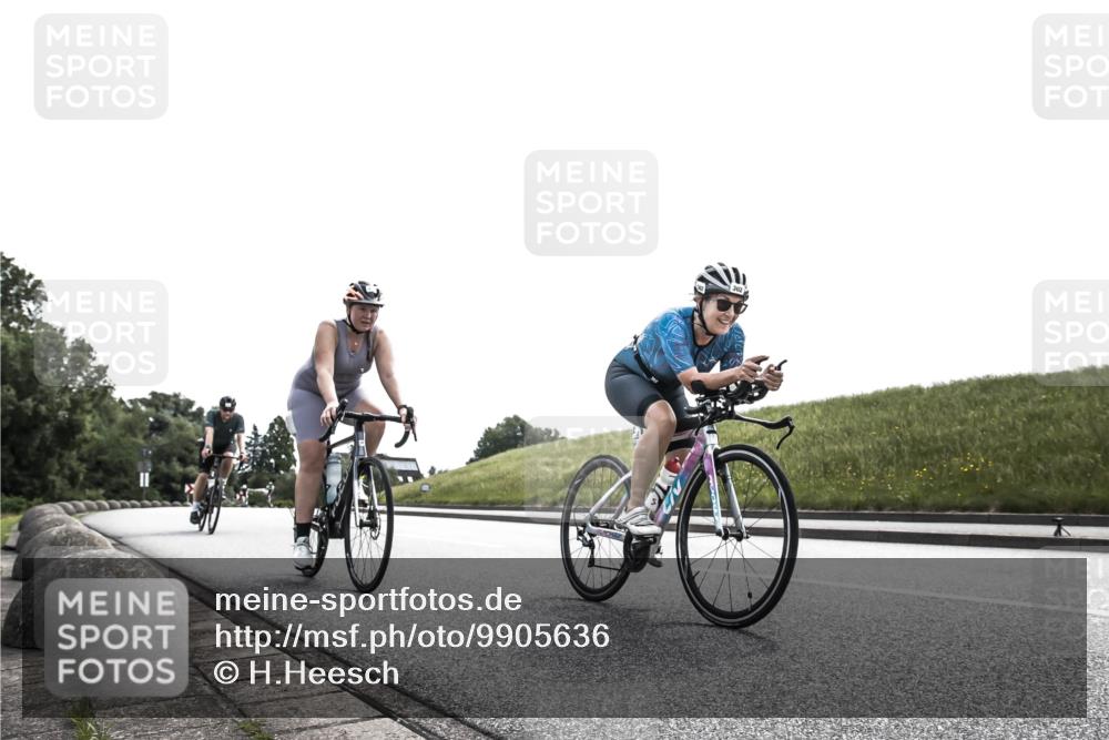 21.06.2026 - 29. Vierlanden-Triathlon H.Heesch http://msf.ph/oto/9905636 21.06.2026 11:12:00 Radfahren 293, 296, 302, 500, 656, 707, 743, 751 meine-sportfotos.de