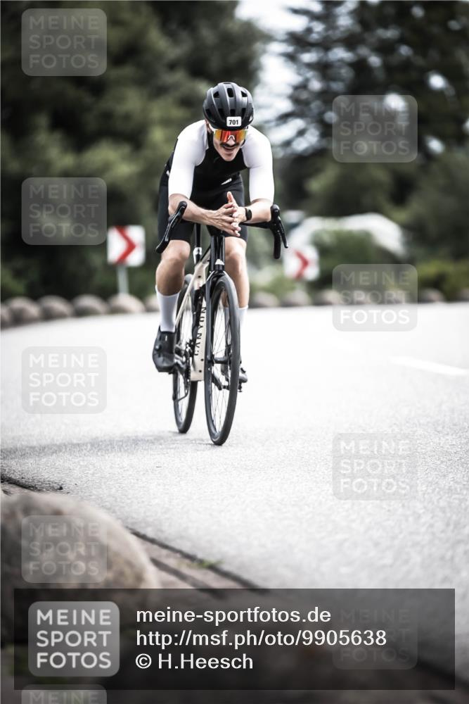 21.06.2026 - 29. Vierlanden-Triathlon H.Heesch http://msf.ph/oto/9905638 21.06.2026 11:42:47 Radfahren 632, 633, 701, 757 meine-sportfotos.de