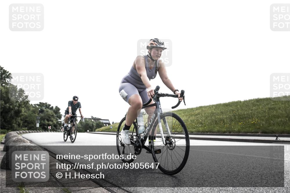 21.06.2026 - 29. Vierlanden-Triathlon H.Heesch http://msf.ph/oto/9905647 21.06.2026 11:12:00 Radfahren 293, 296, 302, 500, 656, 707, 743, 751 meine-sportfotos.de