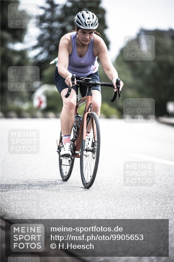 21.06.2026 - 29. Vierlanden-Triathlon H.Heesch http://msf.ph/oto/9905653 21.06.2026 11:39:55 Radfahren 641, 647, 685, 721, 739, 830 meine-sportfotos.de