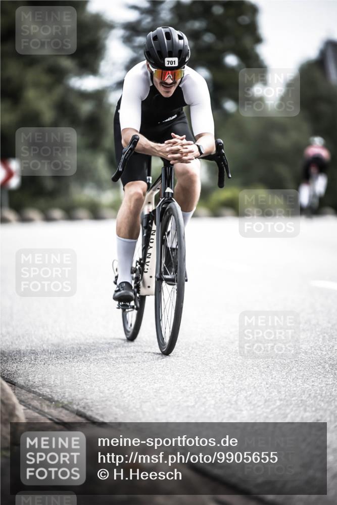 21.06.2026 - 29. Vierlanden-Triathlon H.Heesch http://msf.ph/oto/9905655 21.06.2026 11:42:47 Radfahren 632, 633, 701, 757 meine-sportfotos.de
