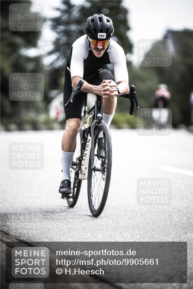 21.06.2026 - 29. Vierlanden-Triathlon H.Heesch http://msf.ph/oto/9905661 21.06.2026 11:42:48 Radfahren 632, 633, 701, 757 meine-sportfotos.de
