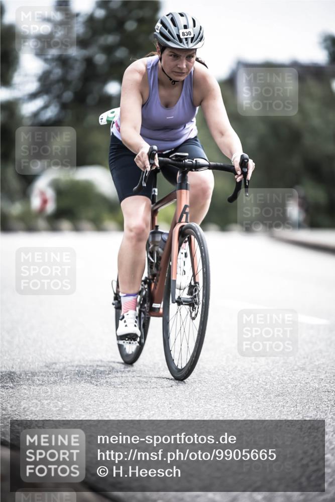 21.06.2026 - 29. Vierlanden-Triathlon H.Heesch http://msf.ph/oto/9905665 21.06.2026 11:39:55 Radfahren 641, 647, 685, 721, 739, 830 meine-sportfotos.de
