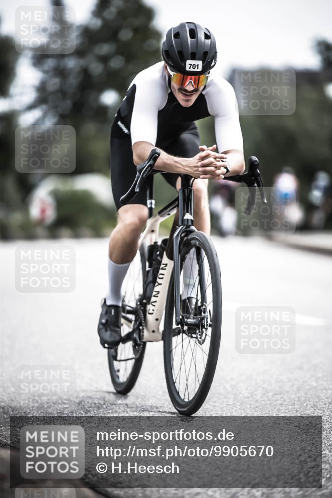 21.06.2026 - 29. Vierlanden-Triathlon H.Heesch http://msf.ph/oto/9905670 21.06.2026 11:42:48 Radfahren 632, 633, 701, 757 meine-sportfotos.de
