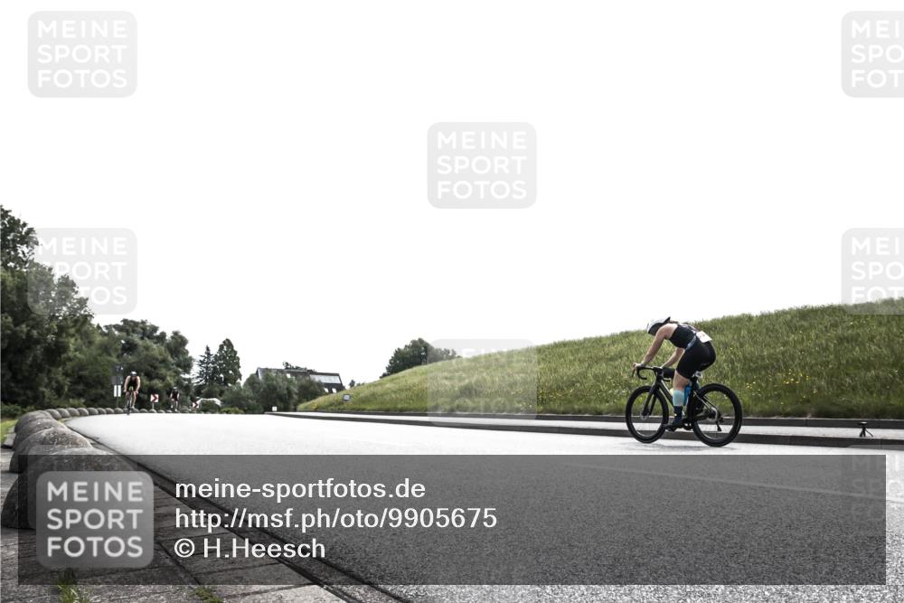 21.06.2026 - 29. Vierlanden-Triathlon H.Heesch http://msf.ph/oto/9905675 21.06.2026 11:12:14 Radfahren 22, 123, 265, 688 meine-sportfotos.de