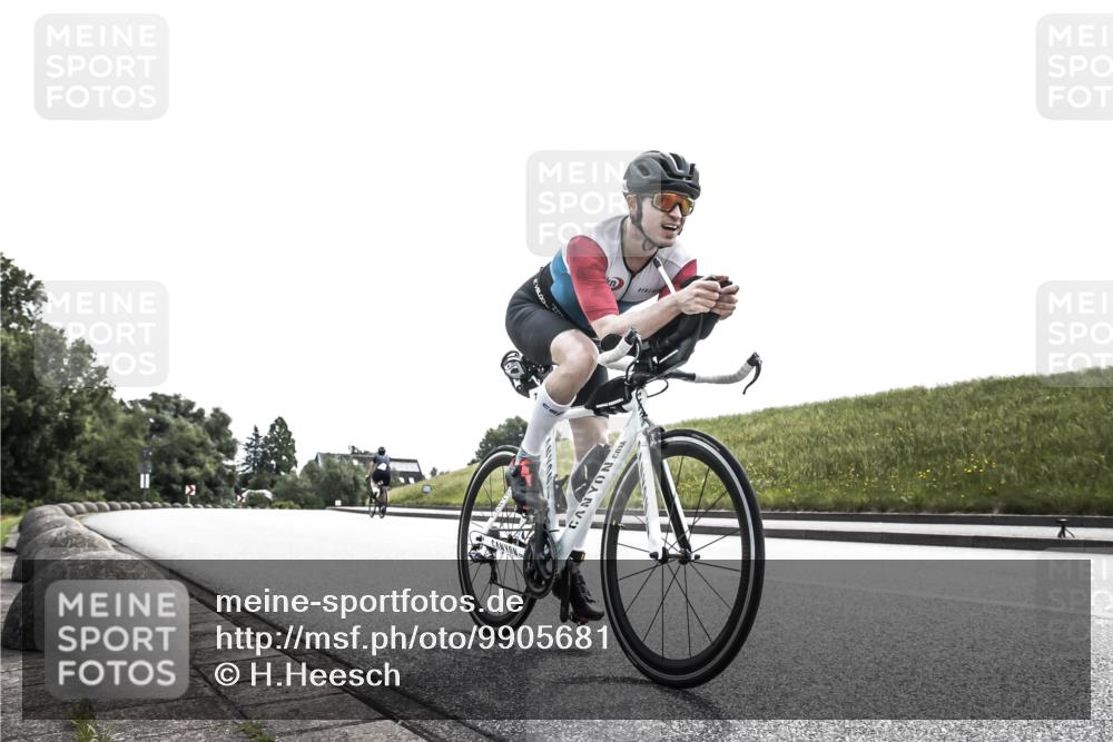 21.06.2026 - 29. Vierlanden-Triathlon H.Heesch http://msf.ph/oto/9905681 21.06.2026 11:12:57 Radfahren 703 meine-sportfotos.de