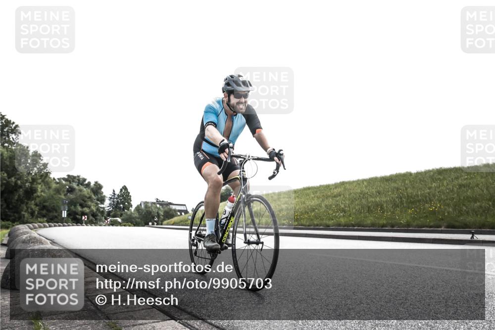 21.06.2026 - 29. Vierlanden-Triathlon H.Heesch http://msf.ph/oto/9905703 21.06.2026 11:13:17 Radfahren 25, 52, 183 meine-sportfotos.de