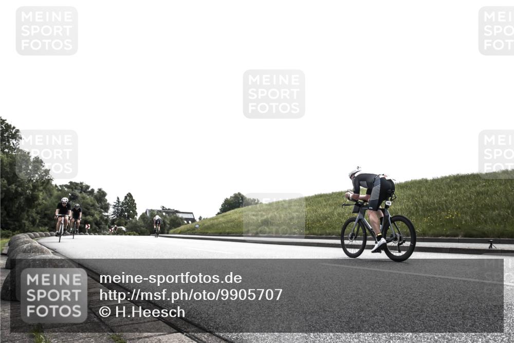 21.06.2026 - 29. Vierlanden-Triathlon H.Heesch http://msf.ph/oto/9905707 21.06.2026 11:13:35 Radfahren 223, 643, 652, 727 meine-sportfotos.de