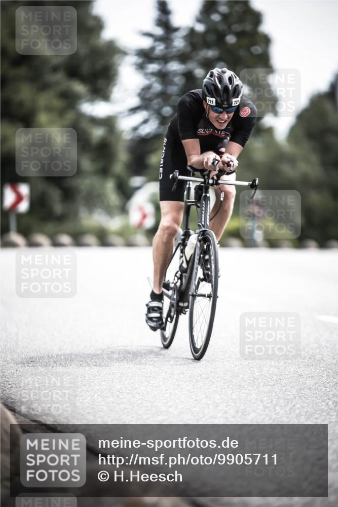 21.06.2026 - 29. Vierlanden-Triathlon H.Heesch http://msf.ph/oto/9905711 21.06.2026 11:39:56 Radfahren 641, 647, 685, 721, 739, 830 meine-sportfotos.de
