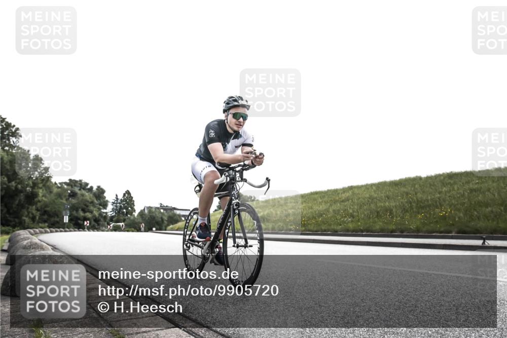 21.06.2026 - 29. Vierlanden-Triathlon H.Heesch http://msf.ph/oto/9905720 21.06.2026 11:13:45 Radfahren 178, 266, 655 meine-sportfotos.de
