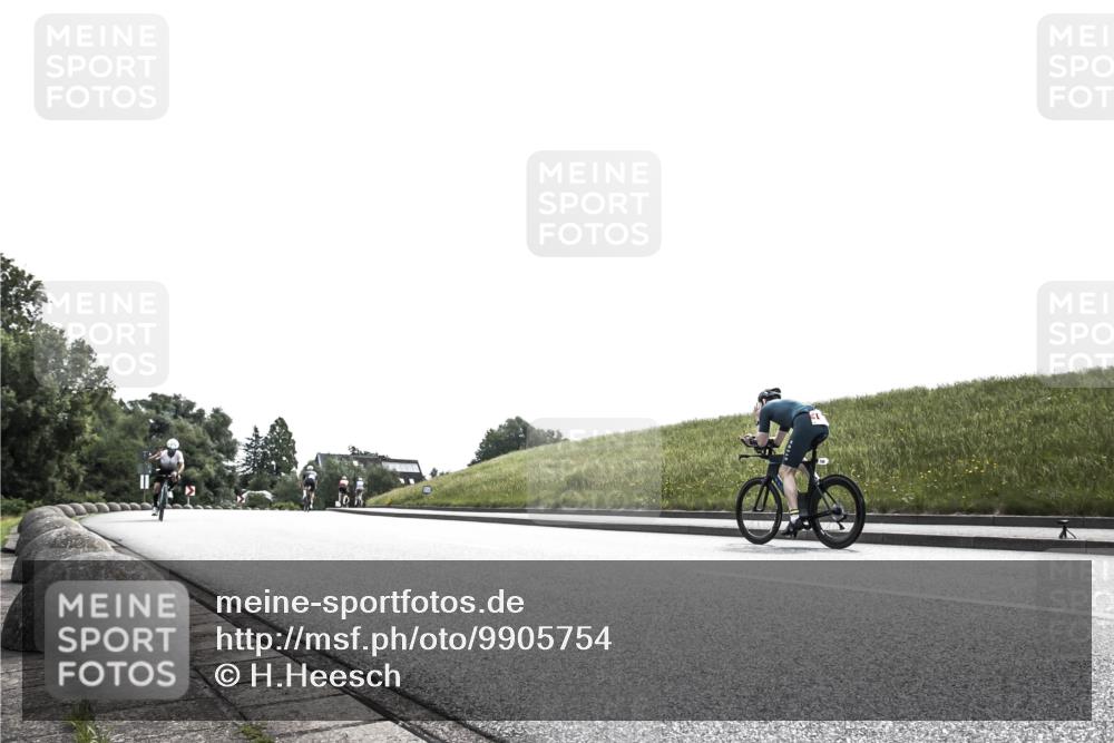 21.06.2026 - 29. Vierlanden-Triathlon H.Heesch http://msf.ph/oto/9905754 21.06.2026 11:14:19 Radfahren 6, 231, 273 meine-sportfotos.de