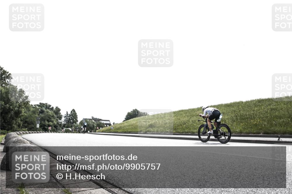 21.06.2026 - 29. Vierlanden-Triathlon H.Heesch http://msf.ph/oto/9905757 21.06.2026 11:14:21 Radfahren 6, 40, 273 meine-sportfotos.de