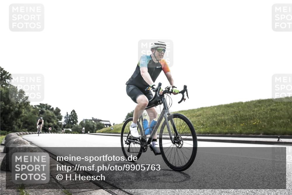 21.06.2026 - 29. Vierlanden-Triathlon H.Heesch http://msf.ph/oto/9905763 21.06.2026 11:14:30 Radfahren 278, 291, 672 meine-sportfotos.de