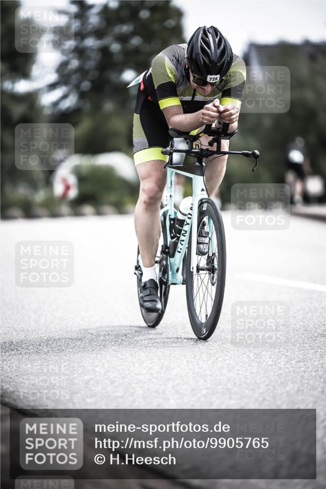 21.06.2026 - 29. Vierlanden-Triathlon H.Heesch http://msf.ph/oto/9905765 21.06.2026 11:43:02 Radfahren 699, 728, 729 meine-sportfotos.de