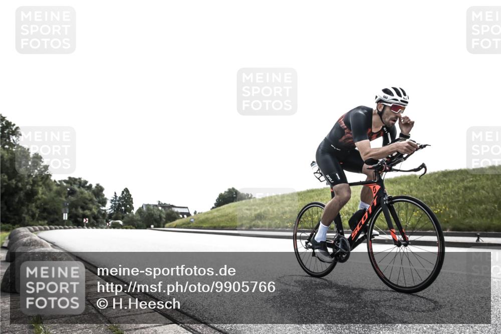 21.06.2026 - 29. Vierlanden-Triathlon H.Heesch http://msf.ph/oto/9905766 21.06.2026 11:14:43 Radfahren 660 meine-sportfotos.de