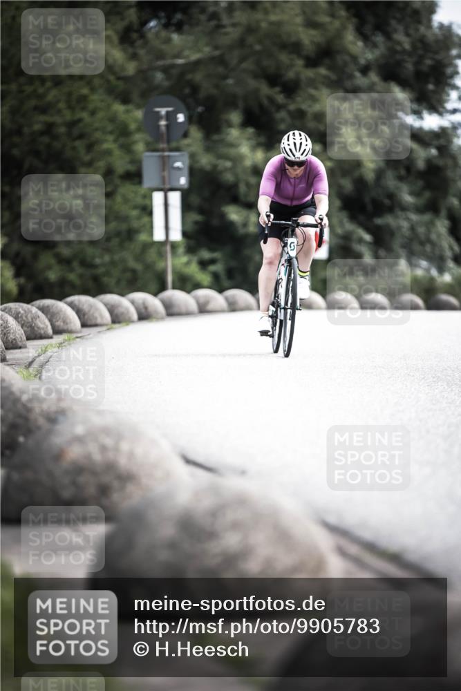 21.06.2026 - 29. Vierlanden-Triathlon H.Heesch http://msf.ph/oto/9905783 21.06.2026 11:43:09 Radfahren 276, 707, 764 meine-sportfotos.de