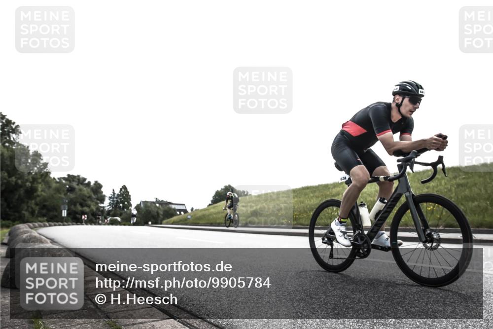 21.06.2026 - 29. Vierlanden-Triathlon H.Heesch http://msf.ph/oto/9905784 21.06.2026 11:15:15 Radfahren 636 meine-sportfotos.de