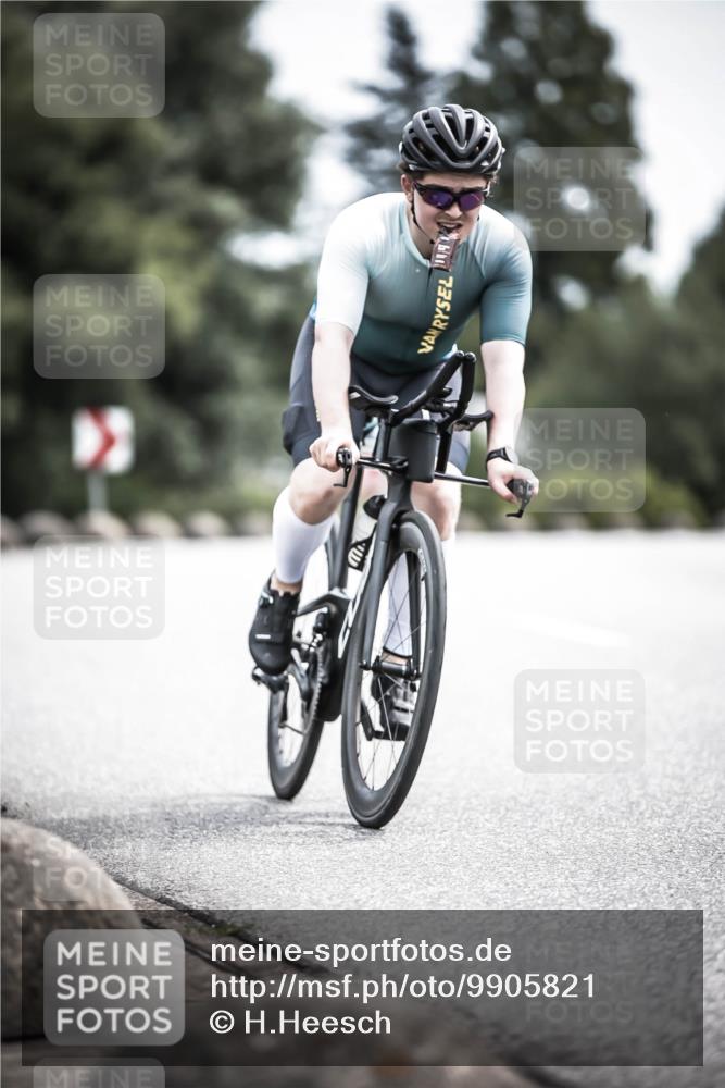 21.06.2026 - 29. Vierlanden-Triathlon H.Heesch http://msf.ph/oto/9905821 21.06.2026 11:43:18 Radfahren 41, 213, 707, 717 meine-sportfotos.de