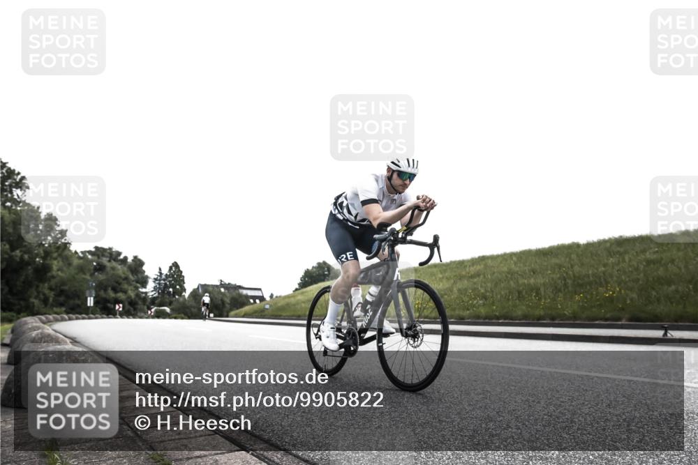 21.06.2026 - 29. Vierlanden-Triathlon H.Heesch http://msf.ph/oto/9905822 21.06.2026 11:16:55 Radfahren 74, 723, 1358 meine-sportfotos.de