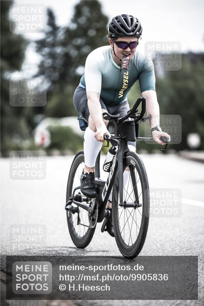 21.06.2026 - 29. Vierlanden-Triathlon H.Heesch http://msf.ph/oto/9905836 21.06.2026 11:43:19 Radfahren 41, 213, 717 meine-sportfotos.de