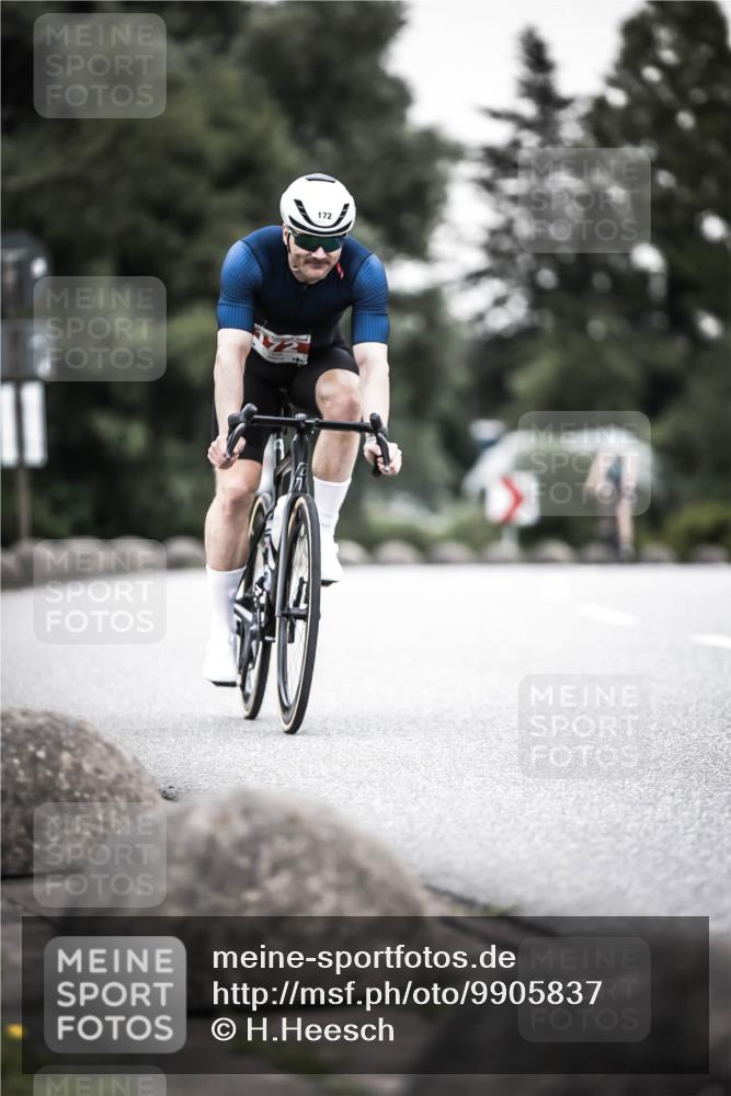 21.06.2026 - 29. Vierlanden-Triathlon H.Heesch http://msf.ph/oto/9905837 21.06.2026 10:24:20 Radfahren 74, 172, 196, 240, 377, 545 meine-sportfotos.de