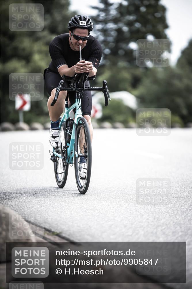 21.06.2026 - 29. Vierlanden-Triathlon H.Heesch http://msf.ph/oto/9905847 21.06.2026 11:40:03 Radfahren 641, 739, 850 meine-sportfotos.de