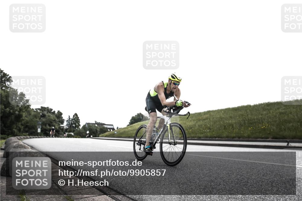 21.06.2026 - 29. Vierlanden-Triathlon H.Heesch http://msf.ph/oto/9905857 21.06.2026 11:18:29 Radfahren 177, 802 meine-sportfotos.de
