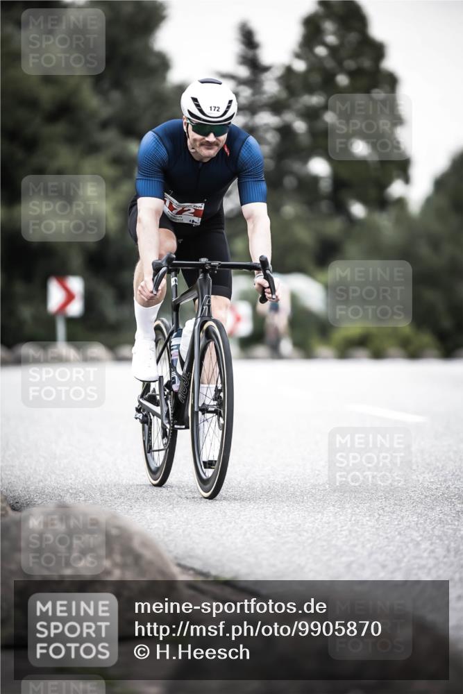 21.06.2026 - 29. Vierlanden-Triathlon H.Heesch http://msf.ph/oto/9905870 21.06.2026 10:24:20 Radfahren 74, 172, 196, 240, 377, 545 meine-sportfotos.de