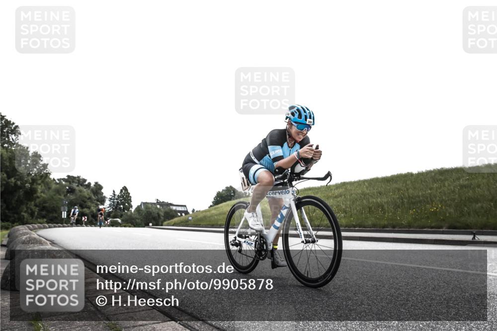 21.06.2026 - 29. Vierlanden-Triathlon H.Heesch http://msf.ph/oto/9905878 21.06.2026 11:18:54 Radfahren 300, 645, 664, 794, 808 meine-sportfotos.de