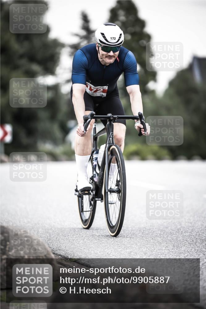 21.06.2026 - 29. Vierlanden-Triathlon H.Heesch http://msf.ph/oto/9905887 21.06.2026 10:24:20 Radfahren 74, 172, 196, 240, 377, 545 meine-sportfotos.de