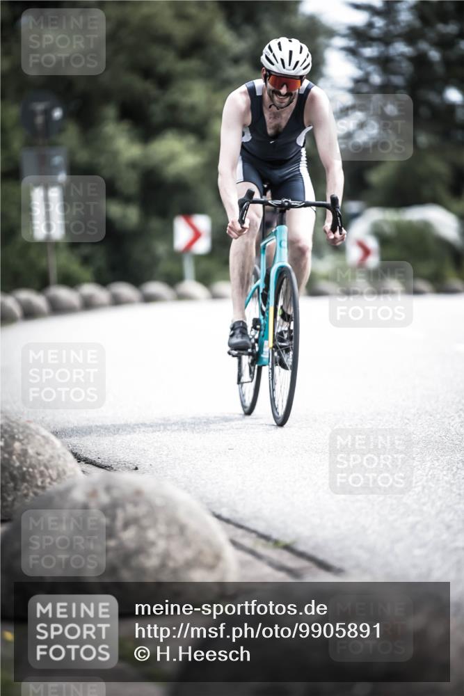 21.06.2026 - 29. Vierlanden-Triathlon H.Heesch http://msf.ph/oto/9905891 21.06.2026 11:43:31 Radfahren 628, 657, 687, 689, 731 meine-sportfotos.de