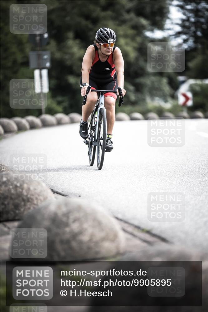 21.06.2026 - 29. Vierlanden-Triathlon H.Heesch http://msf.ph/oto/9905895 21.06.2026 11:40:08 Radfahren 87, 688, 850 meine-sportfotos.de