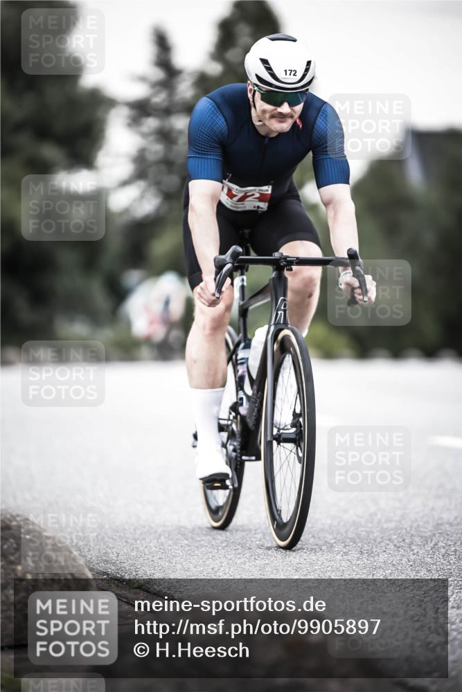 21.06.2026 - 29. Vierlanden-Triathlon H.Heesch http://msf.ph/oto/9905897 21.06.2026 10:24:21 Radfahren 74, 172, 196, 240, 377, 545 meine-sportfotos.de