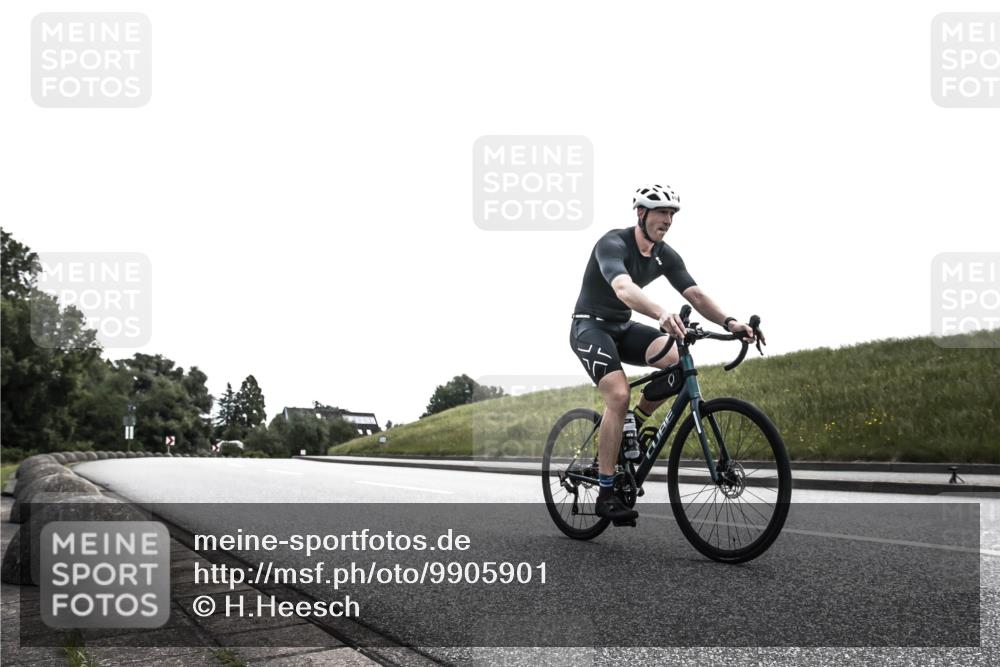 21.06.2026 - 29. Vierlanden-Triathlon H.Heesch http://msf.ph/oto/9905901 21.06.2026 11:19:23 Radfahren 274, 658, 735 meine-sportfotos.de