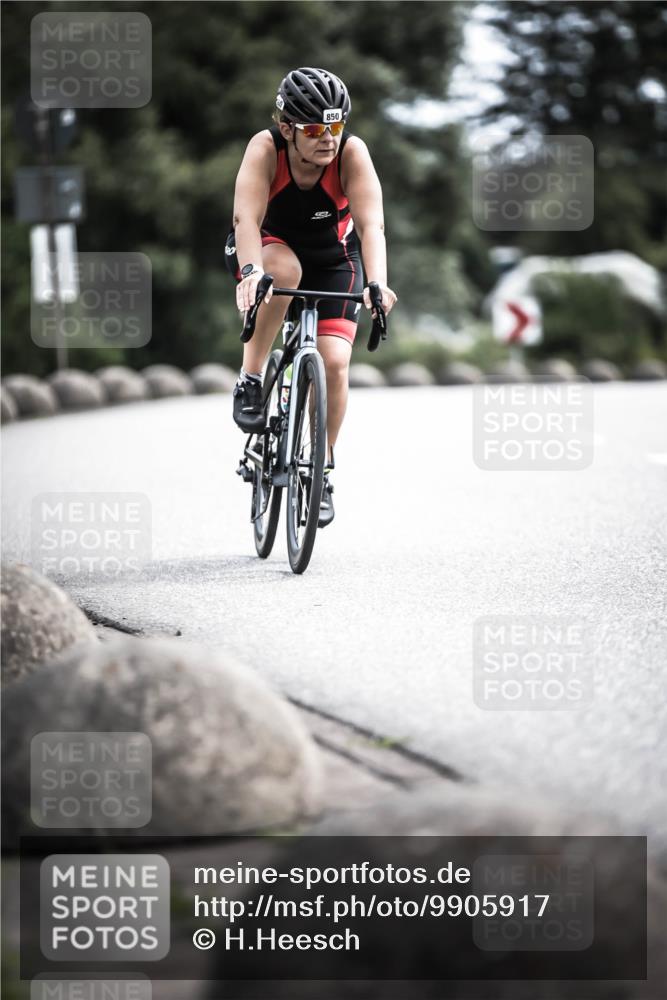 21.06.2026 - 29. Vierlanden-Triathlon H.Heesch http://msf.ph/oto/9905917 21.06.2026 11:40:08 Radfahren 87, 688, 850 meine-sportfotos.de