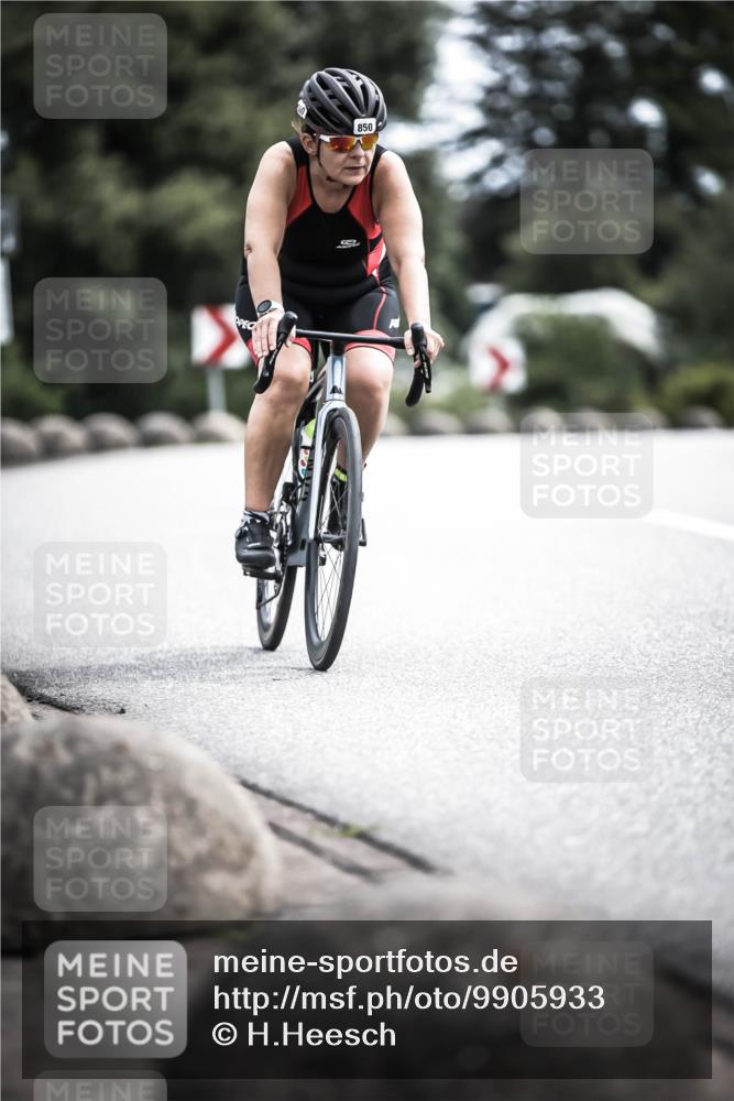 21.06.2026 - 29. Vierlanden-Triathlon H.Heesch http://msf.ph/oto/9905933 21.06.2026 11:40:08 Radfahren 87, 688, 850 meine-sportfotos.de