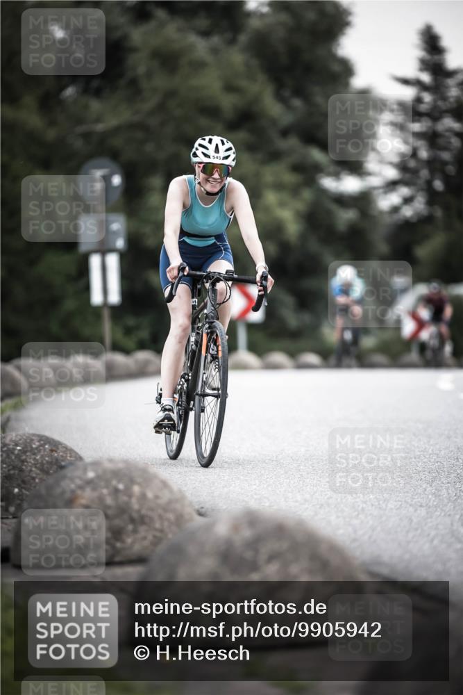 21.06.2026 - 29. Vierlanden-Triathlon H.Heesch http://msf.ph/oto/9905942 21.06.2026 10:24:26 Radfahren 74, 84, 94, 169, 196, 370, 377, 545, 552, 622 meine-sportfotos.de