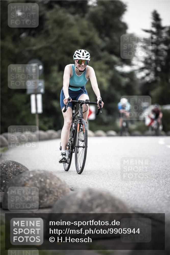 21.06.2026 - 29. Vierlanden-Triathlon H.Heesch http://msf.ph/oto/9905944 21.06.2026 10:24:26 Radfahren 74, 84, 94, 169, 196, 370, 377, 545, 552, 622 meine-sportfotos.de