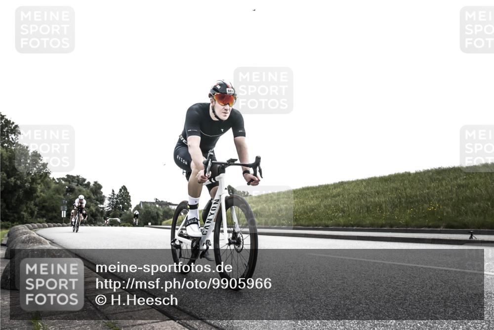 21.06.2026 - 29. Vierlanden-Triathlon H.Heesch http://msf.ph/oto/9905966 21.06.2026 11:20:45 Radfahren 191, 683, 750, 813, 838 meine-sportfotos.de