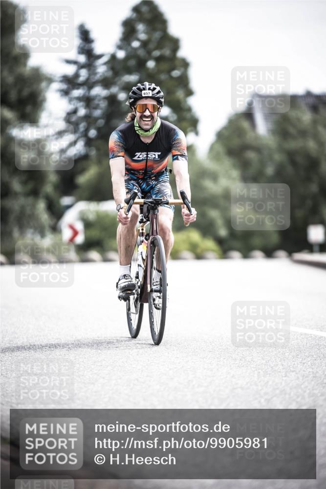 21.06.2026 - 29. Vierlanden-Triathlon H.Heesch http://msf.ph/oto/9905981 21.06.2026 11:43:35 Radfahren 278, 628, 657, 687, 689, 720, 731 meine-sportfotos.de