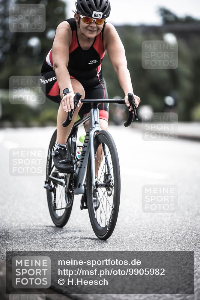 21.06.2026 - 29. Vierlanden-Triathlon H.Heesch http://msf.ph/oto/9905982 21.06.2026 11:40:08 Radfahren 87, 688, 850 meine-sportfotos.de
