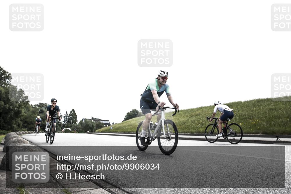21.06.2026 - 29. Vierlanden-Triathlon H.Heesch http://msf.ph/oto/9906034 21.06.2026 11:22:58 Radfahren 221, 629, 795, 809 meine-sportfotos.de