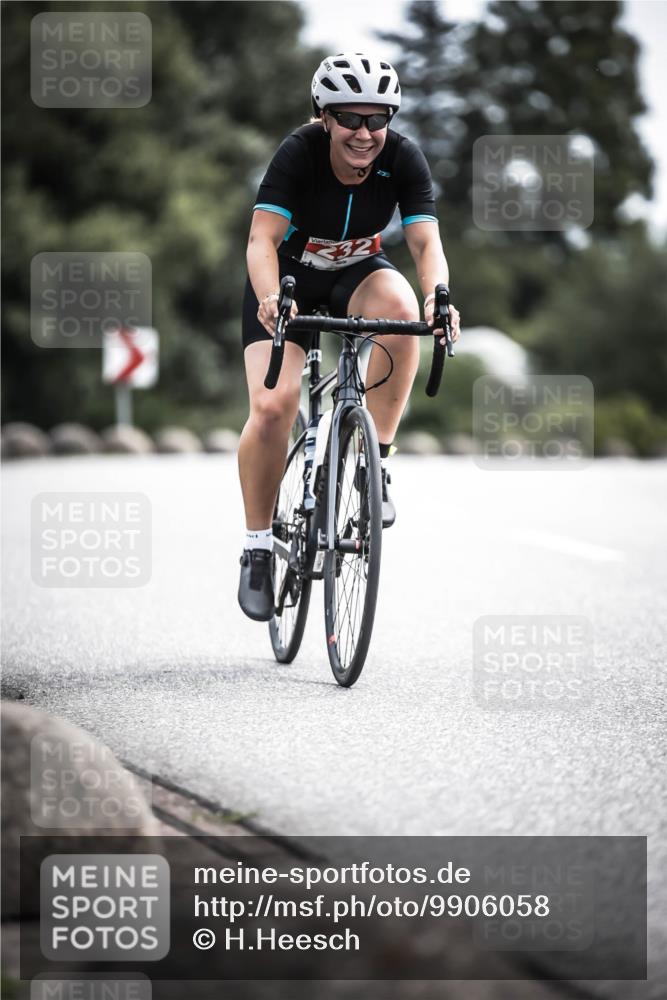 21.06.2026 - 29. Vierlanden-Triathlon H.Heesch http://msf.ph/oto/9906058 21.06.2026 11:40:18 Radfahren 232, 287, 688 meine-sportfotos.de