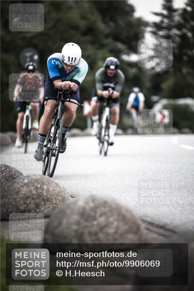 21.06.2026 - 29. Vierlanden-Triathlon H.Heesch http://msf.ph/oto/9906069 21.06.2026 10:24:31 Radfahren 84, 94, 169, 370, 552, 622, 625 meine-sportfotos.de