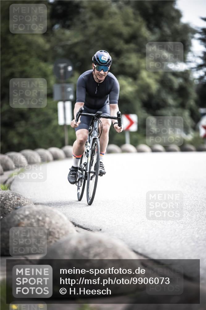 21.06.2026 - 29. Vierlanden-Triathlon H.Heesch http://msf.ph/oto/9906073 21.06.2026 11:44:18 Radfahren 710, 715, 805 meine-sportfotos.de