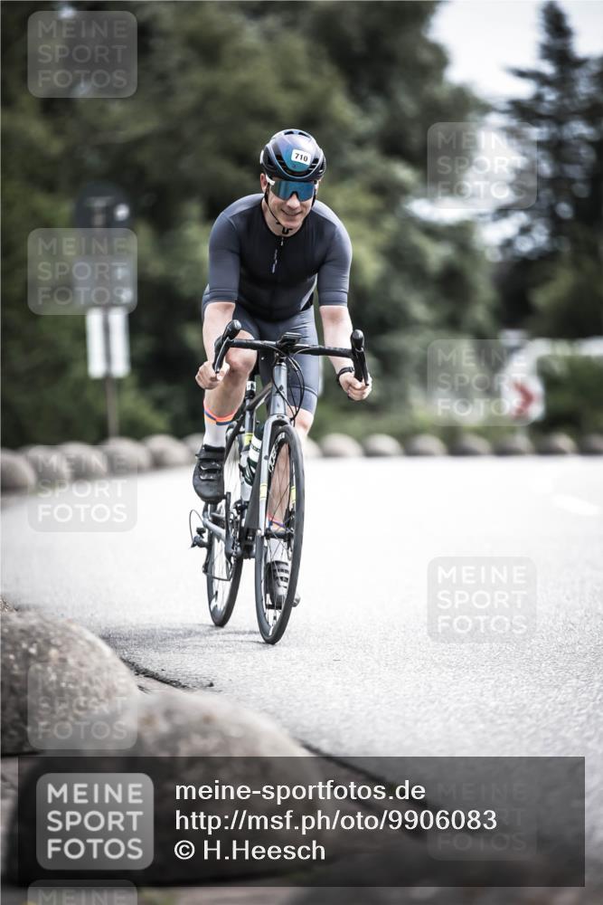 21.06.2026 - 29. Vierlanden-Triathlon H.Heesch http://msf.ph/oto/9906083 21.06.2026 11:44:19 Radfahren 710, 715, 805 meine-sportfotos.de