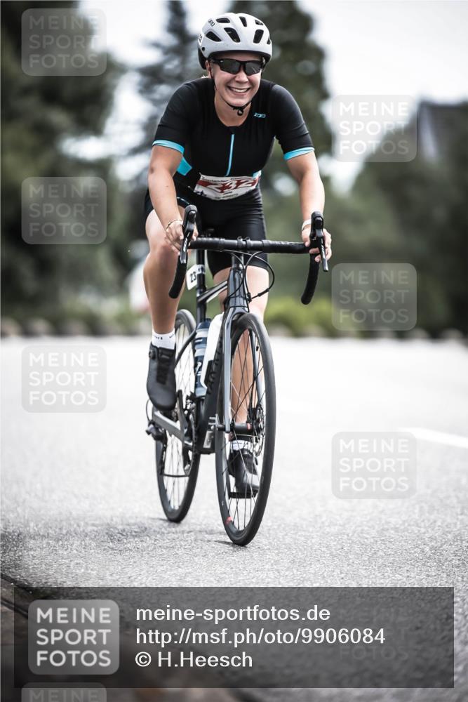 21.06.2026 - 29. Vierlanden-Triathlon H.Heesch http://msf.ph/oto/9906084 21.06.2026 11:40:18 Radfahren 232, 287, 688 meine-sportfotos.de