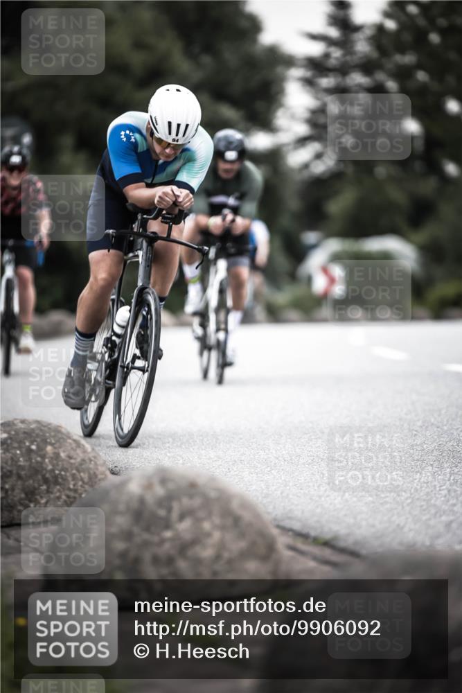21.06.2026 - 29. Vierlanden-Triathlon H.Heesch http://msf.ph/oto/9906092 21.06.2026 10:24:31 Radfahren 84, 94, 169, 370, 552, 622, 625 meine-sportfotos.de